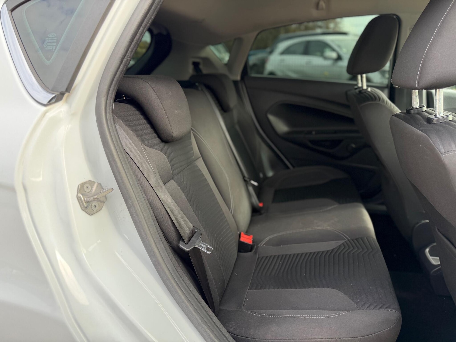 Used Ford Fiesta 2015 for sale - 76317907: Photo 9