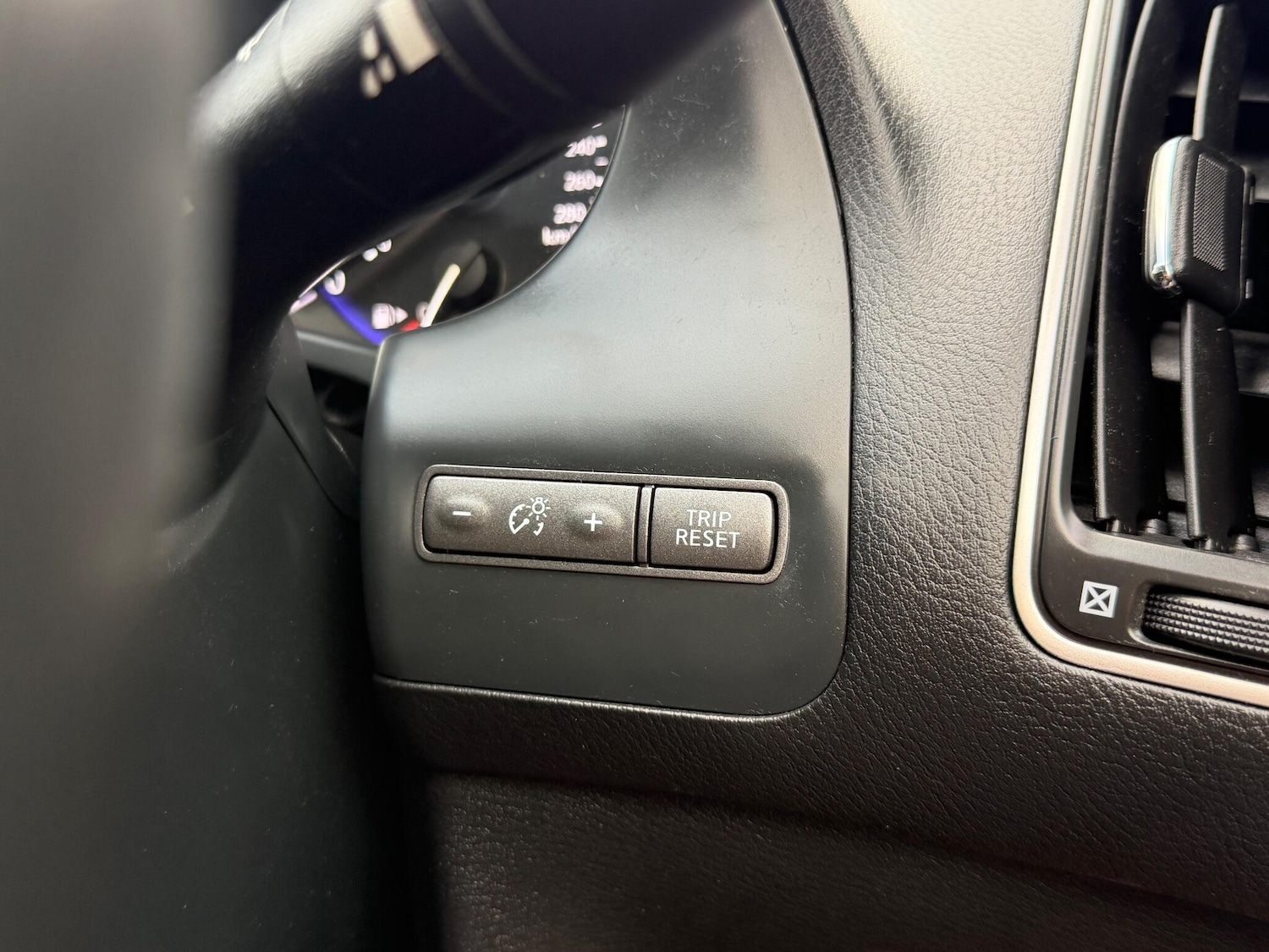 Used Infiniti Q50 2015 for sale - 74959012: Photo 23