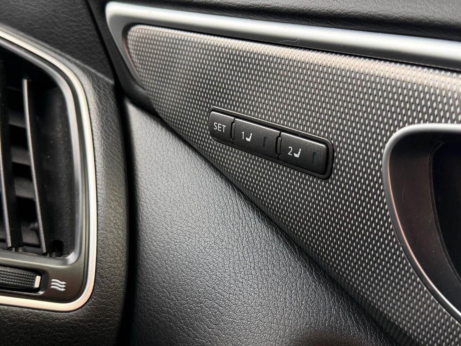 Used Infiniti Q50 2015 for sale - 74959012: Photo 25