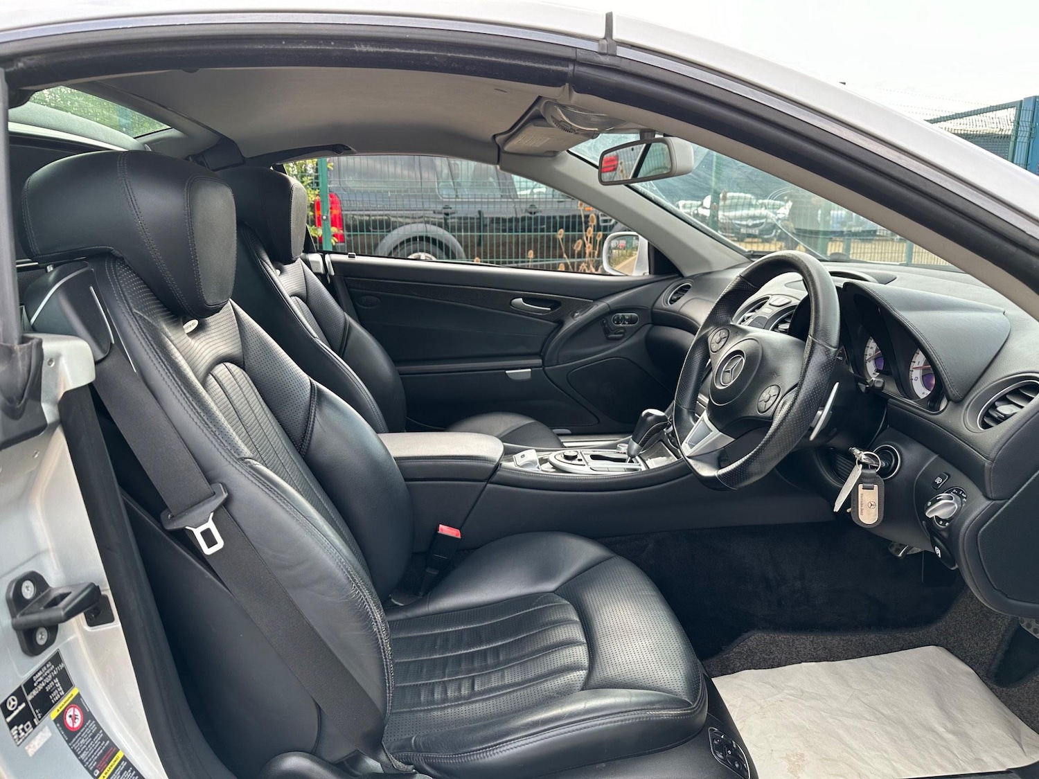 Used Mercedes-Benz SL 2008 for sale - 76201275: Photo 12