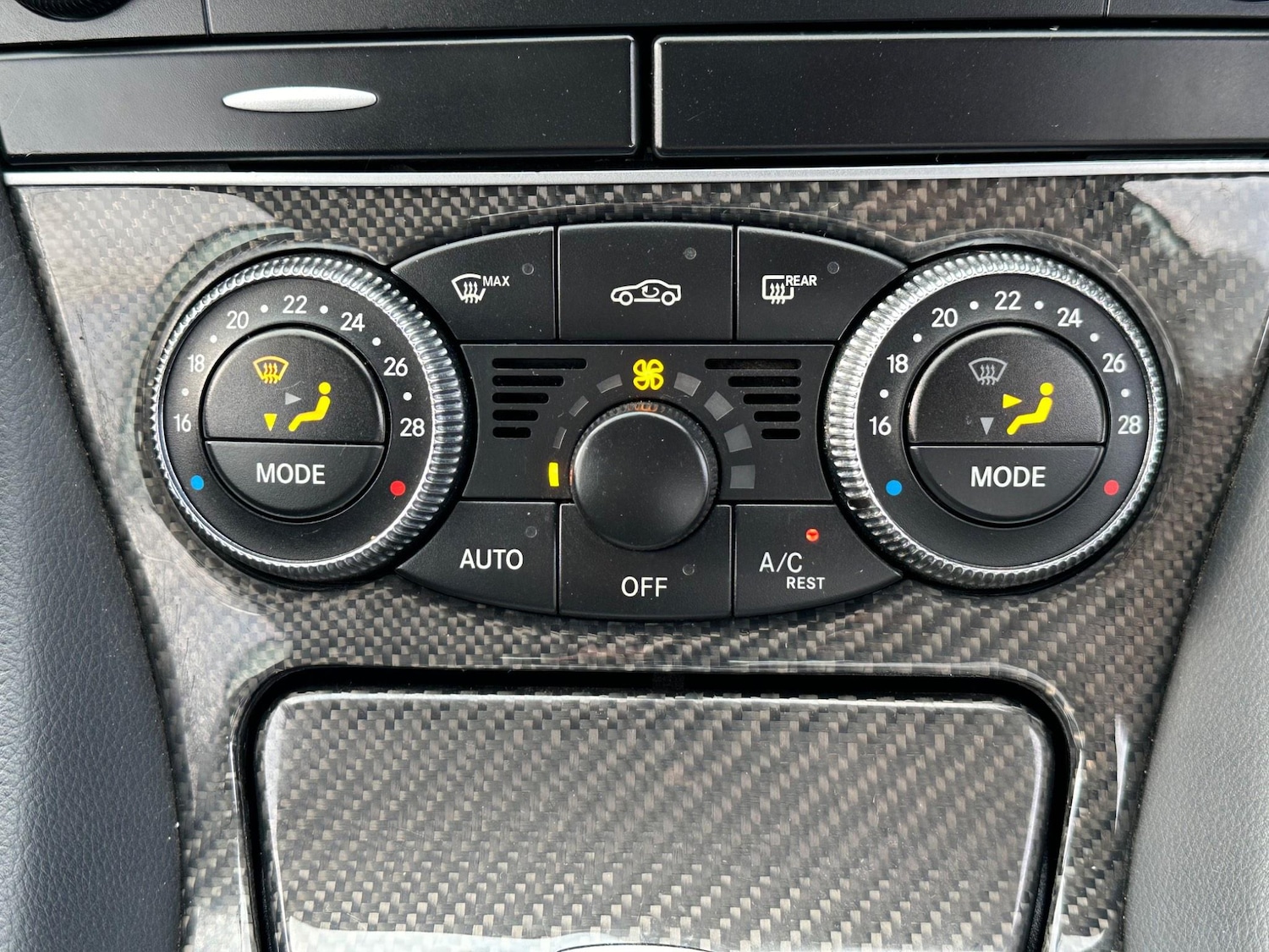 Used Mercedes-Benz SL 2008 for sale - 76201275: Photo 27