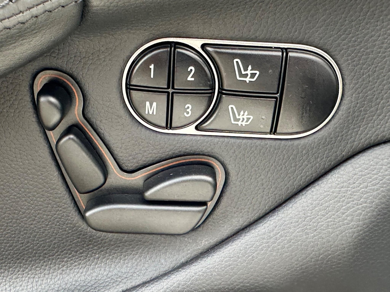 Used Mercedes-Benz SL 2008 for sale - 76201275: Photo 49