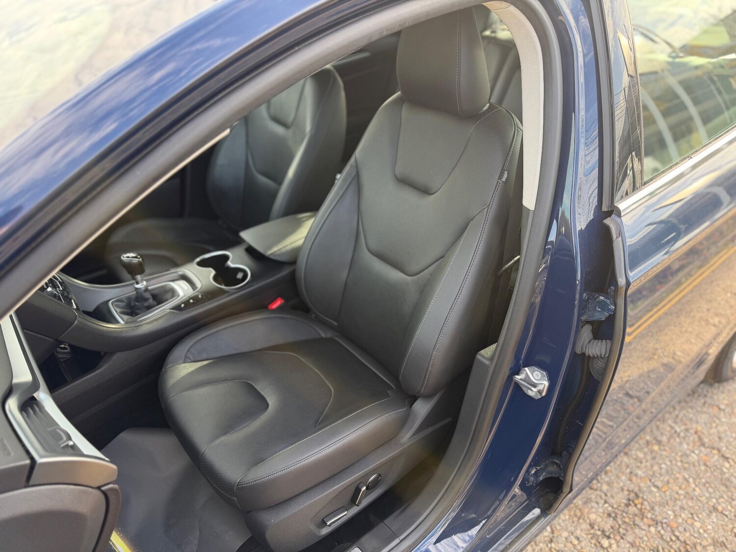 Used Ford Mondeo 2018 for sale - 74944807: Photo 11