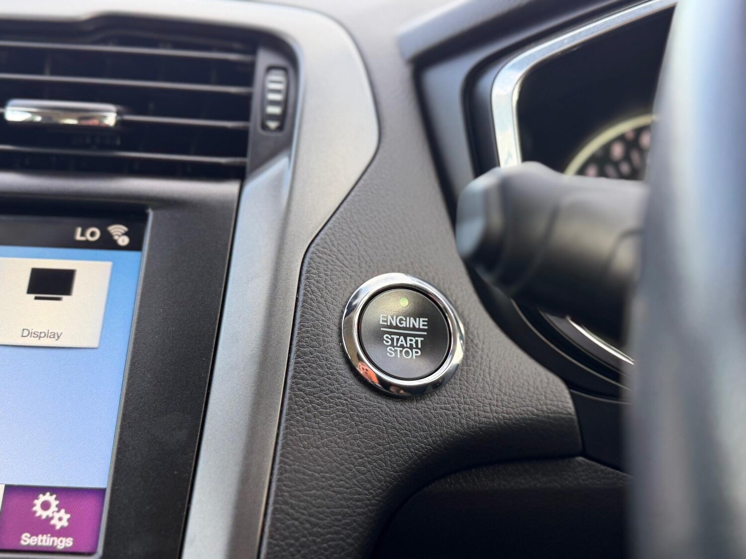 Used Ford Mondeo 2018 for sale - 74944807: Photo 28