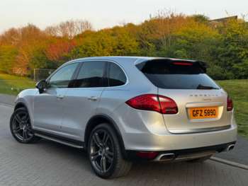 Used Porsche Cayenne 2011 for sale - 74323497: Photo