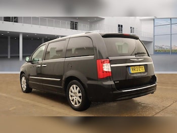 Used Chrysler Grand Voyager 2013 for sale - 74557210: Photo