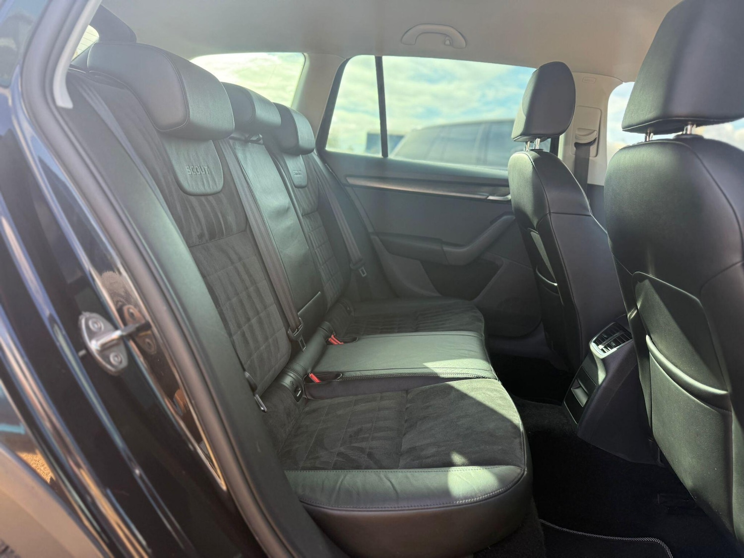 Used Skoda Octavia for sale - 76727874: Photo 11