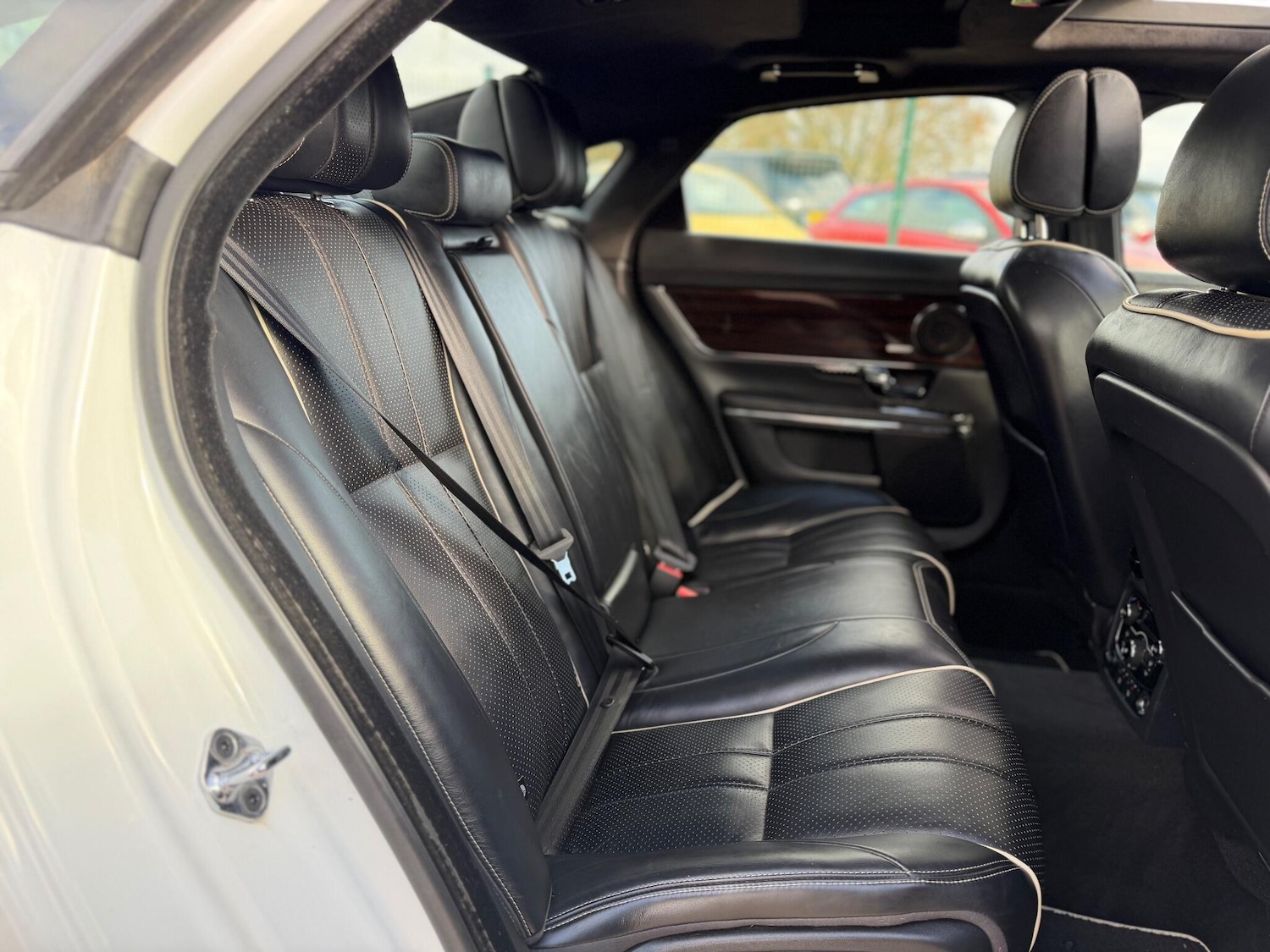 Used Jaguar XJ 2012 for sale - 75904861: Photo 16