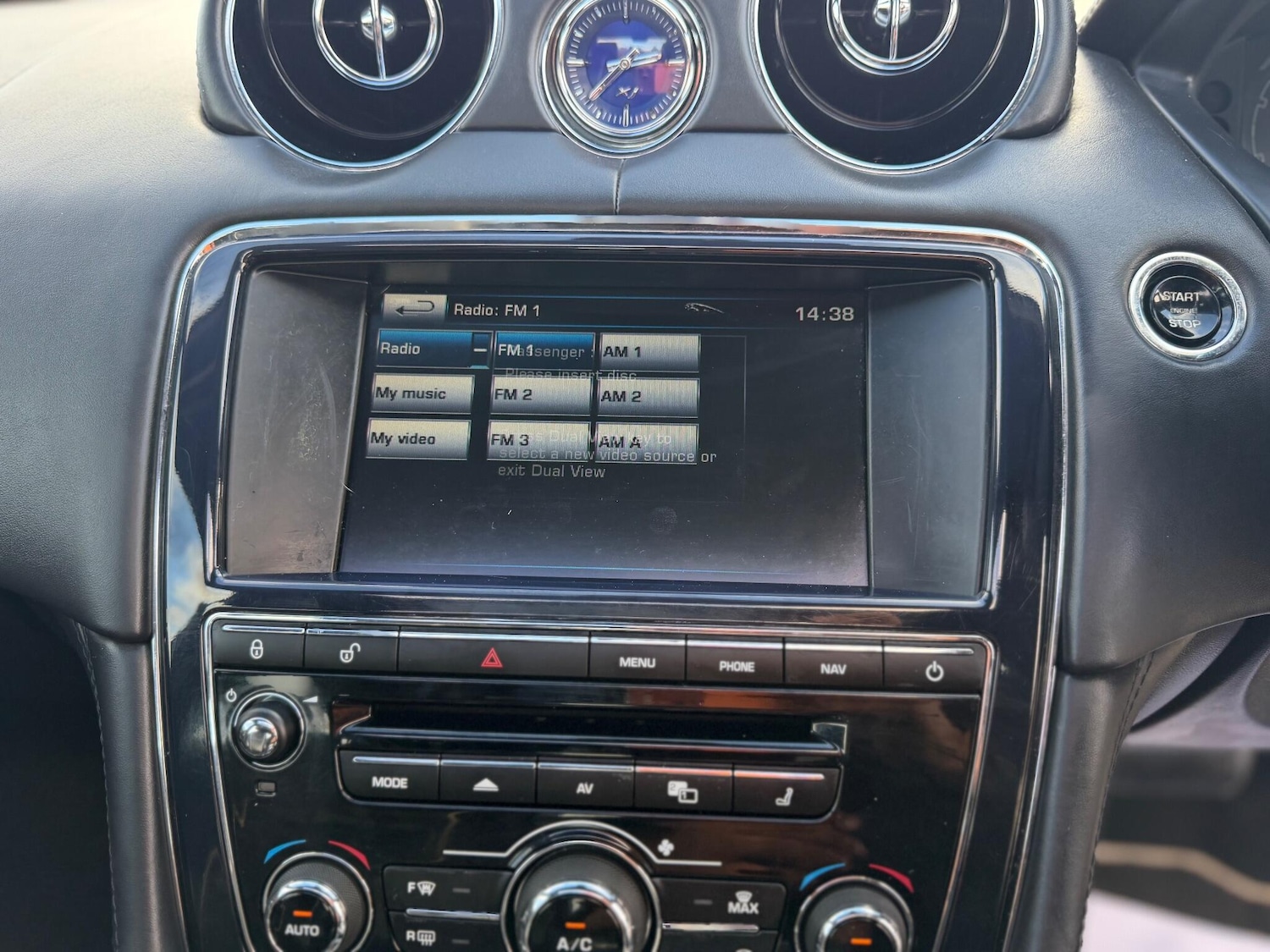 Used Jaguar XJ 2012 for sale - 75904861: Photo 32