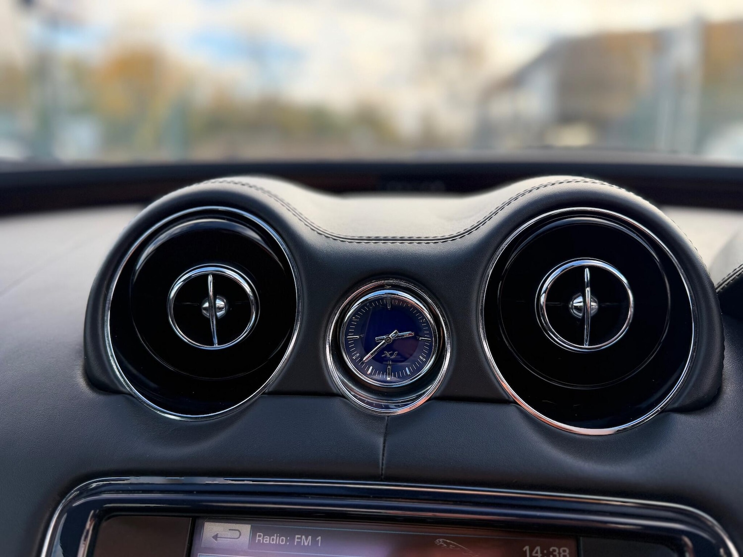 Used Jaguar XJ 2012 for sale - 75904861: Photo 34