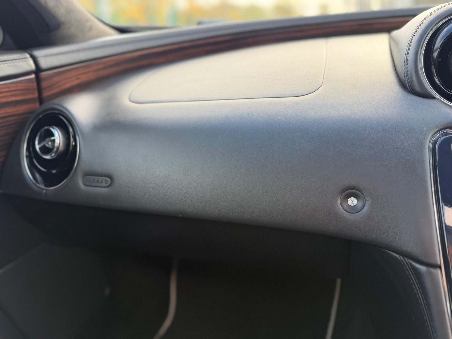 Used Jaguar XJ 2012 for sale - 75904861: Photo 35