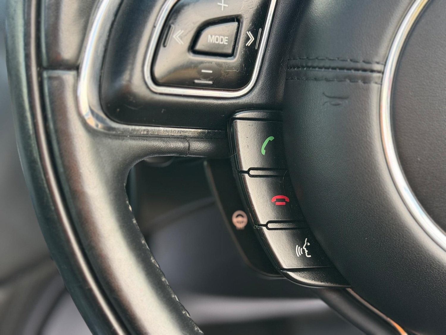 Used Jaguar XJ 2012 for sale - 75904861: Photo 37