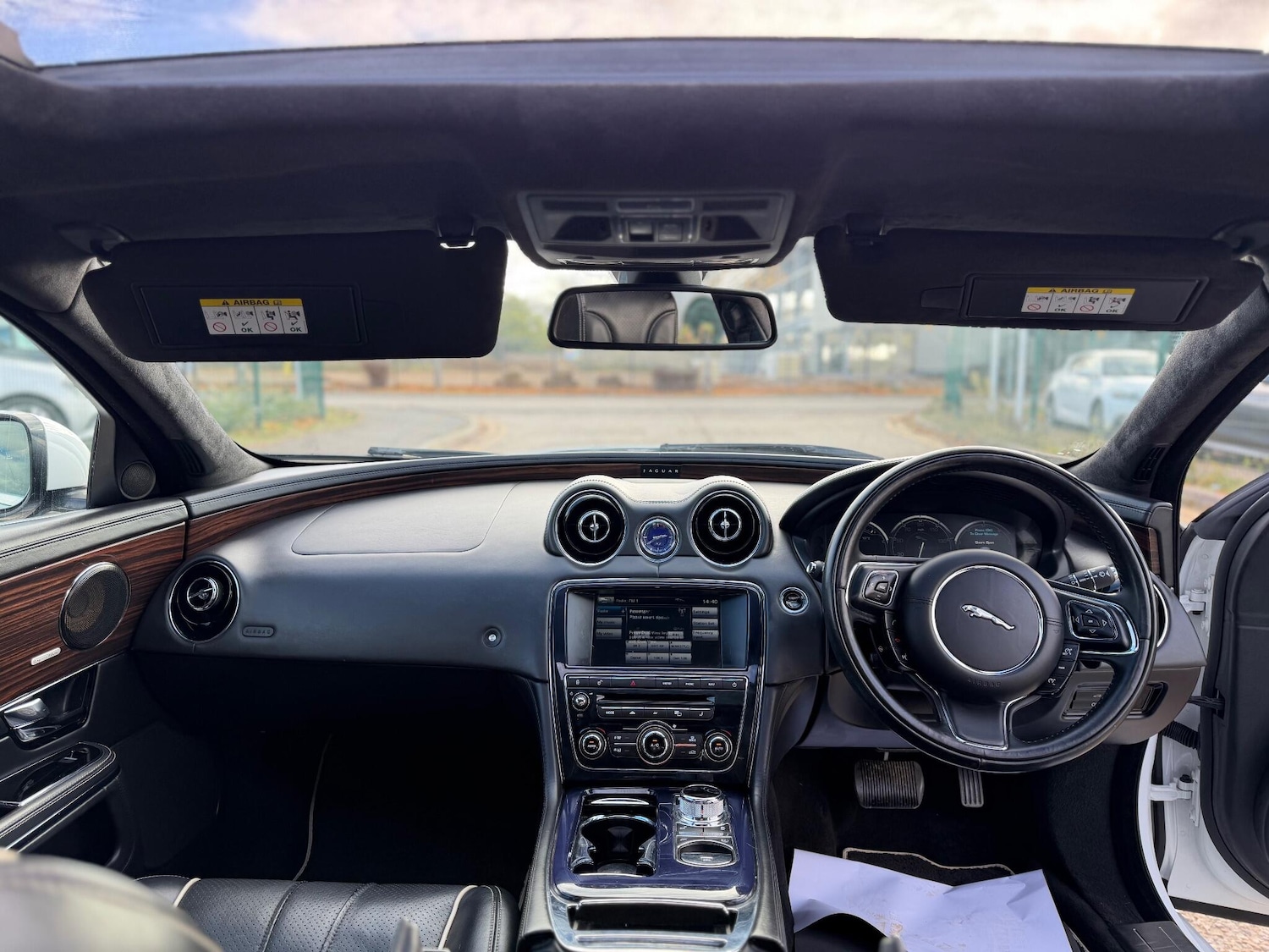 Used Jaguar XJ 2012 for sale - 75904861: Photo 9