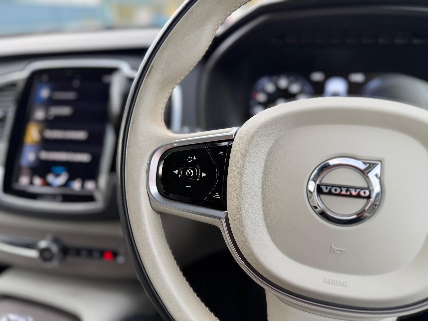 Used Volvo XC90 2021 for sale - 76199849: Photo 35