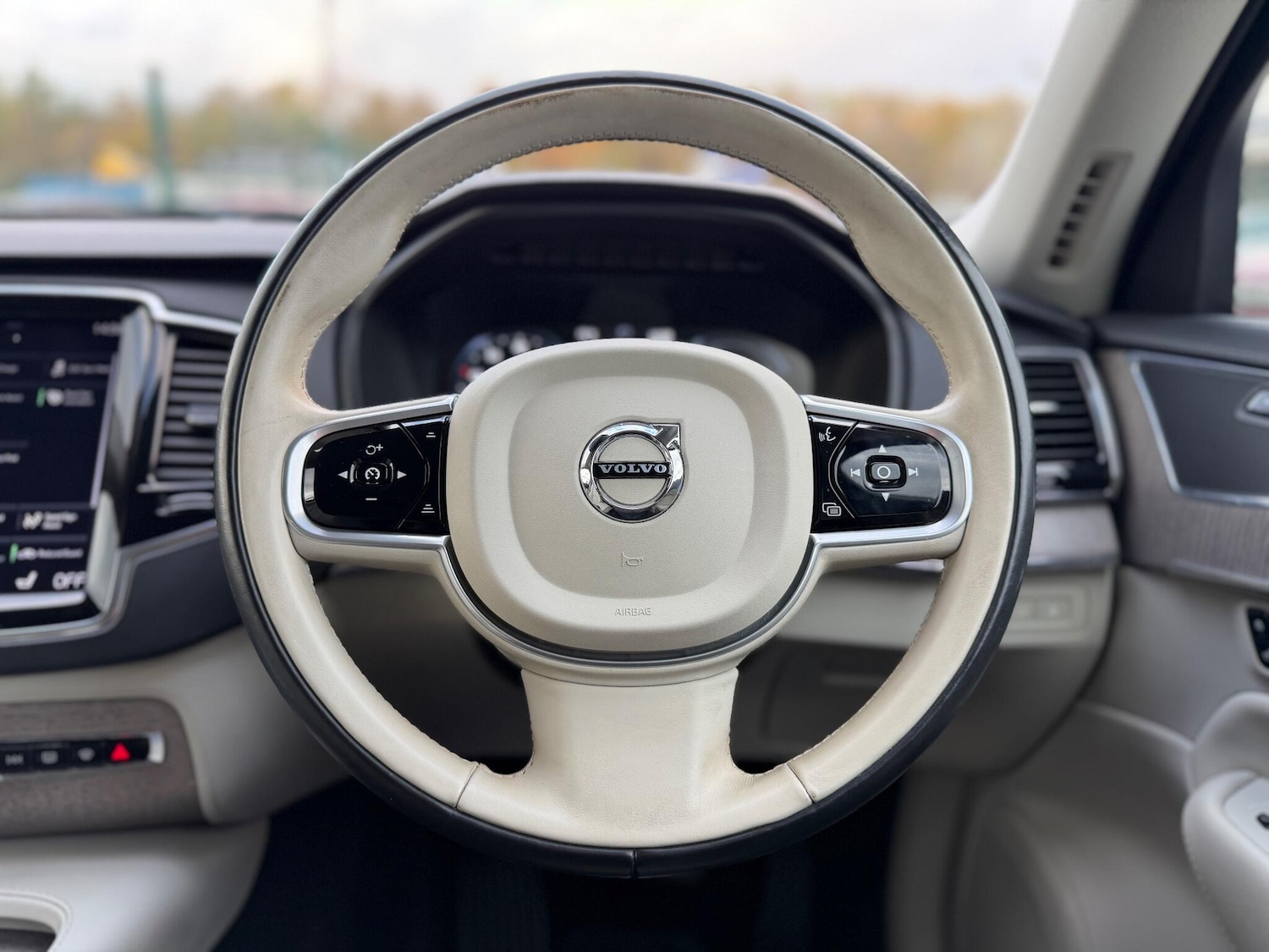 Used Volvo XC90 2021 for sale - 76199849: Photo 40