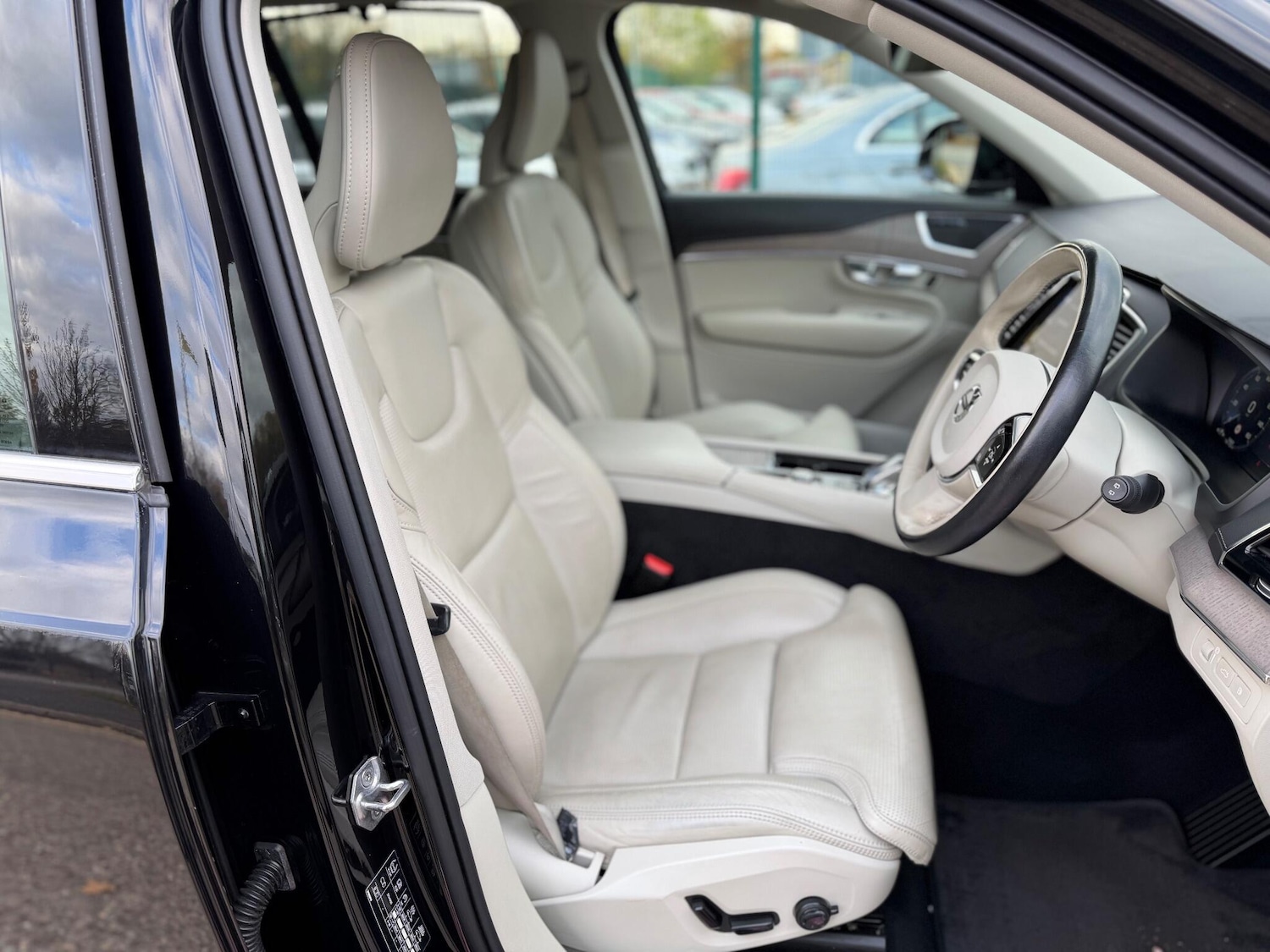 Used Volvo XC90 2021 for sale - 76199849: Photo 8