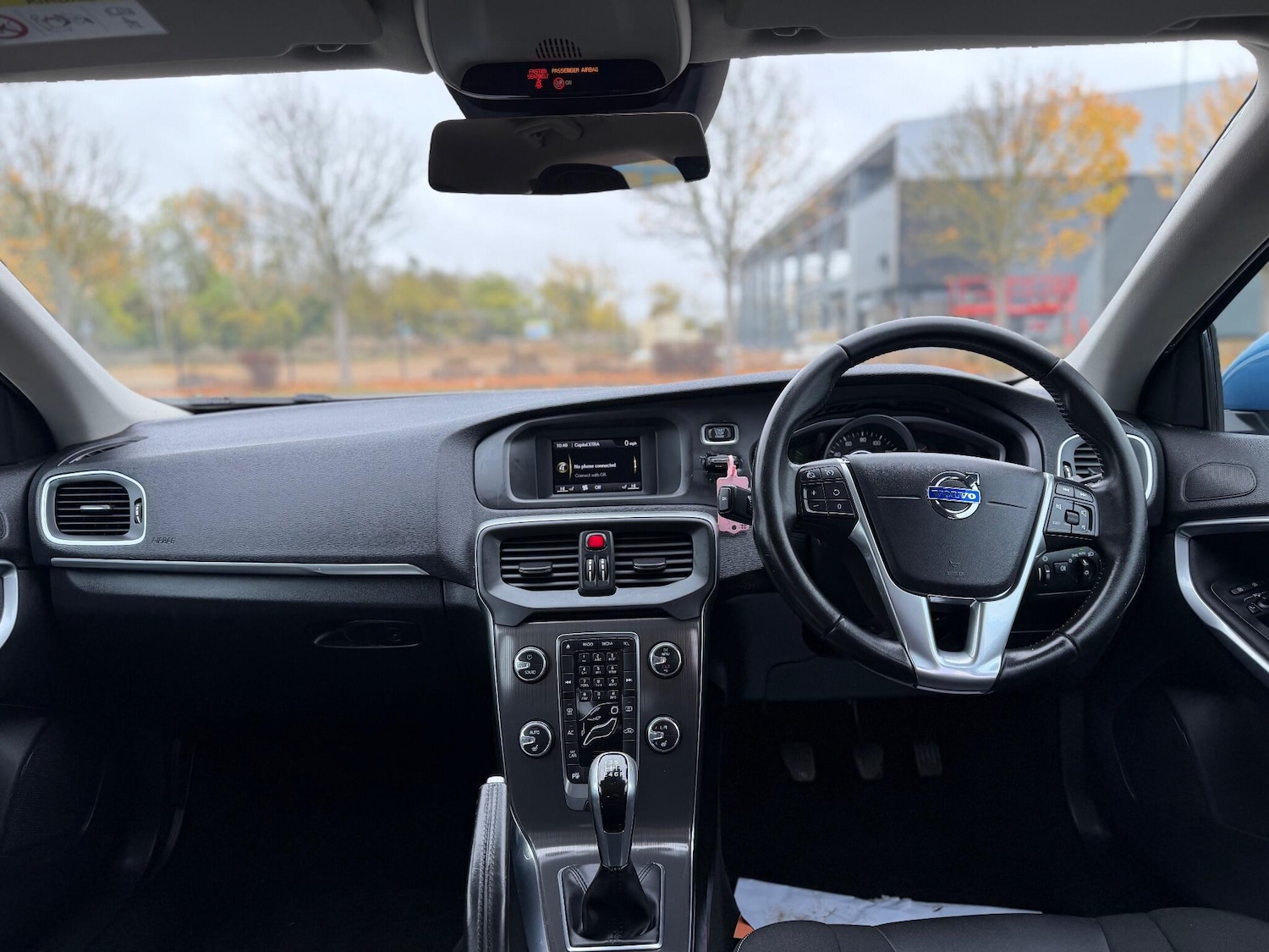 Used Volvo V40 2015 for sale - 75914885: Photo 30