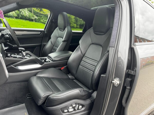 Used Porsche Cayenne 2020 for sale - 74545320: Photo 18