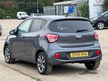 Used Hyundai i10 2019 for sale - 72064410: Photo