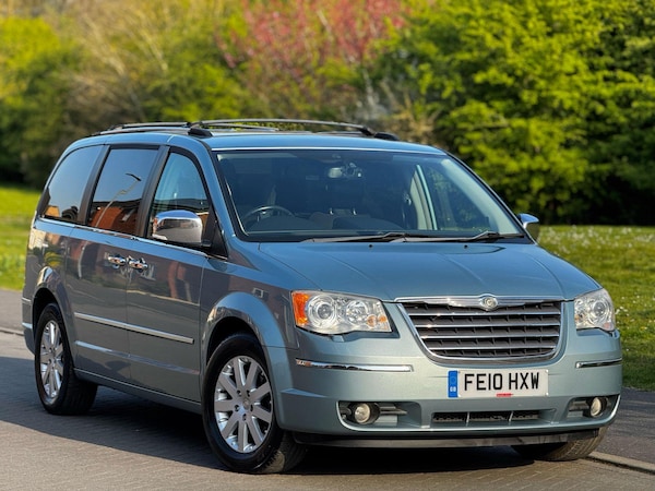 Used Chrysler Grand Voyager 2010 for sale - 74125108: Photo 1
