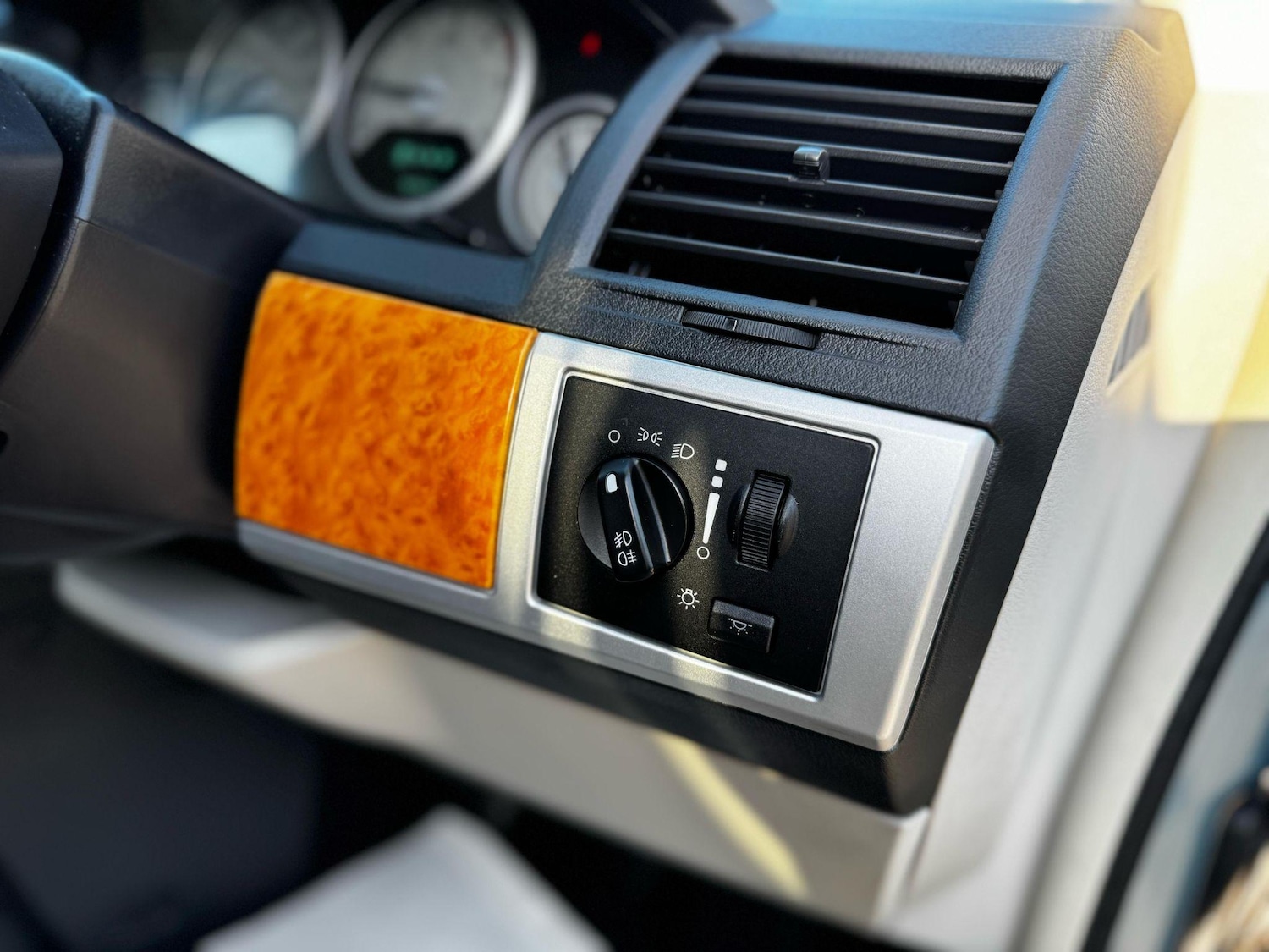 Used Chrysler Grand Voyager 2010 for sale - 74125108: Photo 29