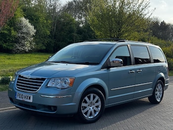 Used Chrysler Grand Voyager 2010 for sale - 74125108: Photo