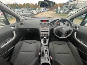 Used Peugeot 308 2011 for sale - 76318140: Photo