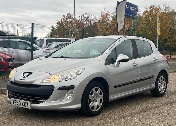Used Peugeot 308 2011 for sale - 76318140: Photo 3