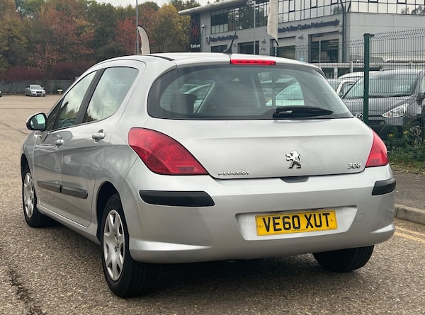 Used Peugeot 308 2011 for sale - 76318140: Photo 6