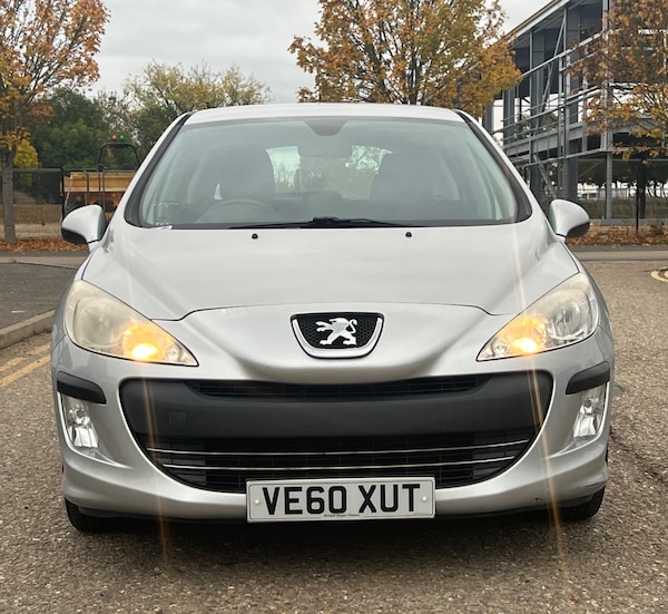 Used Peugeot 308 2011 for sale - 76318140: Photo 7