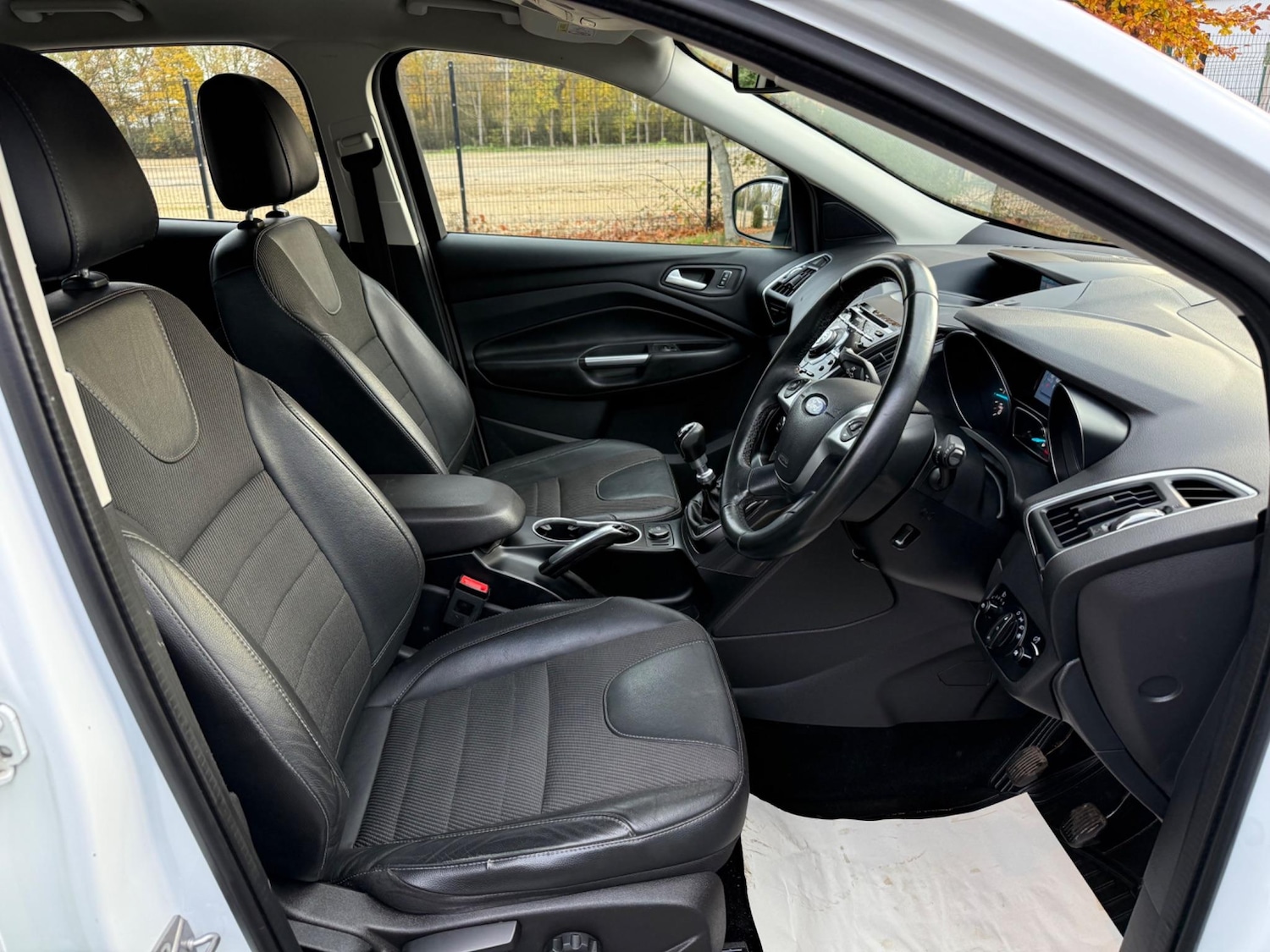 Used Ford Kuga 2015 for sale - 76167386: Photo 6