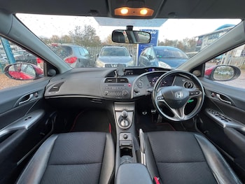 Used Honda Civic 2010 for sale - 76457836: Photo