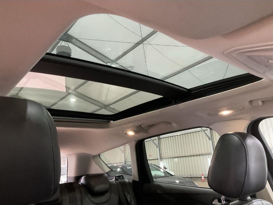 Used Ford Kuga 2015 for sale - 76317785: Photo 3