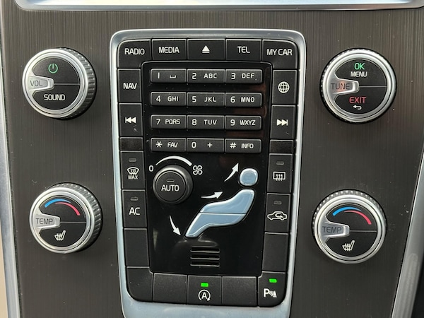 Used Volvo XC60 2015 for sale - 72794692: Photo 8