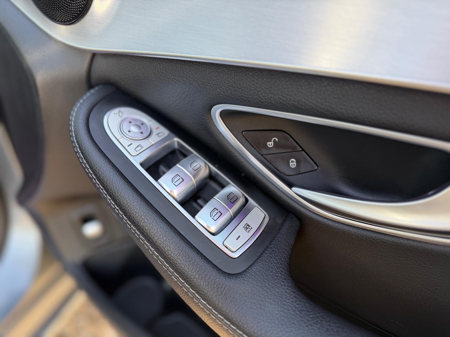 Used Mercedes-Benz C Class 2019 for sale - 75334163: Photo 21