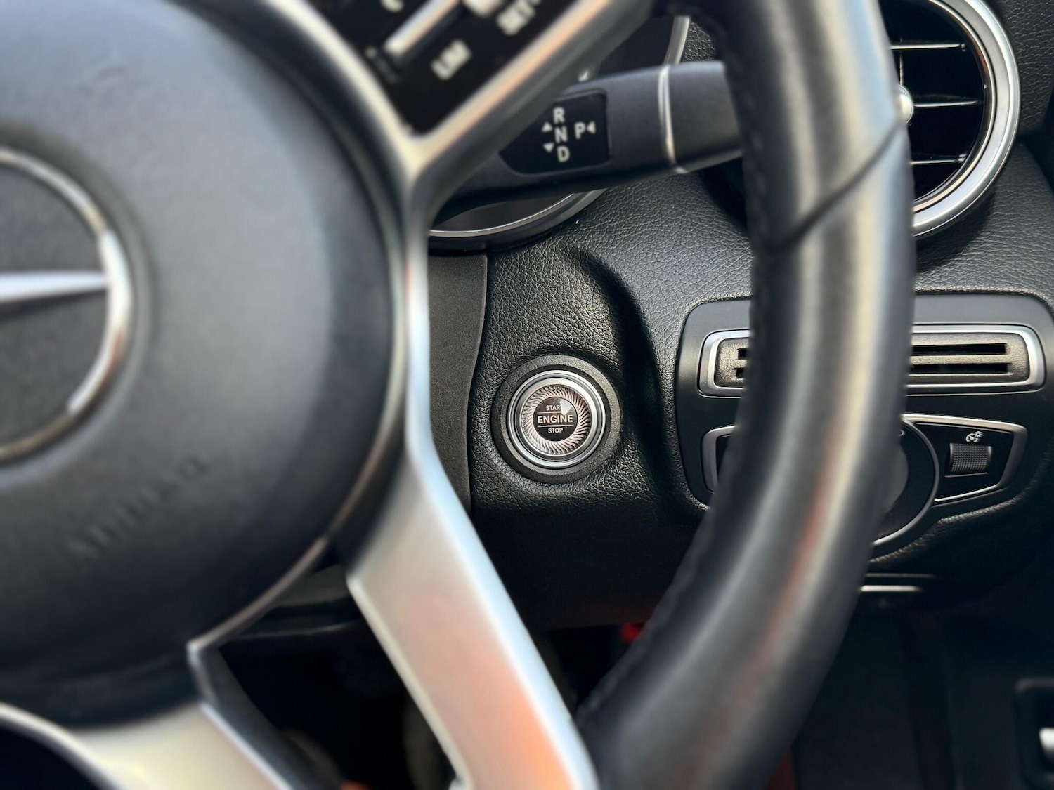 Used Mercedes-Benz C Class 2019 for sale - 75334163: Photo 39