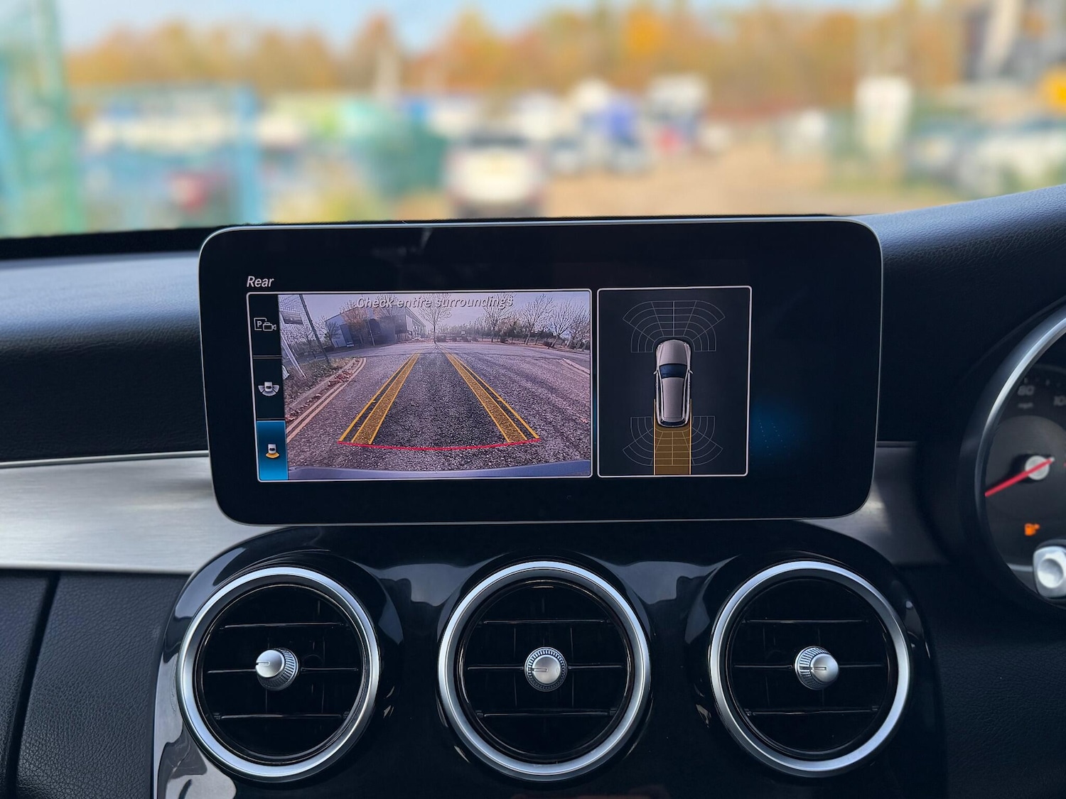 Used Mercedes-Benz C Class 2019 for sale - 75334163: Photo 9