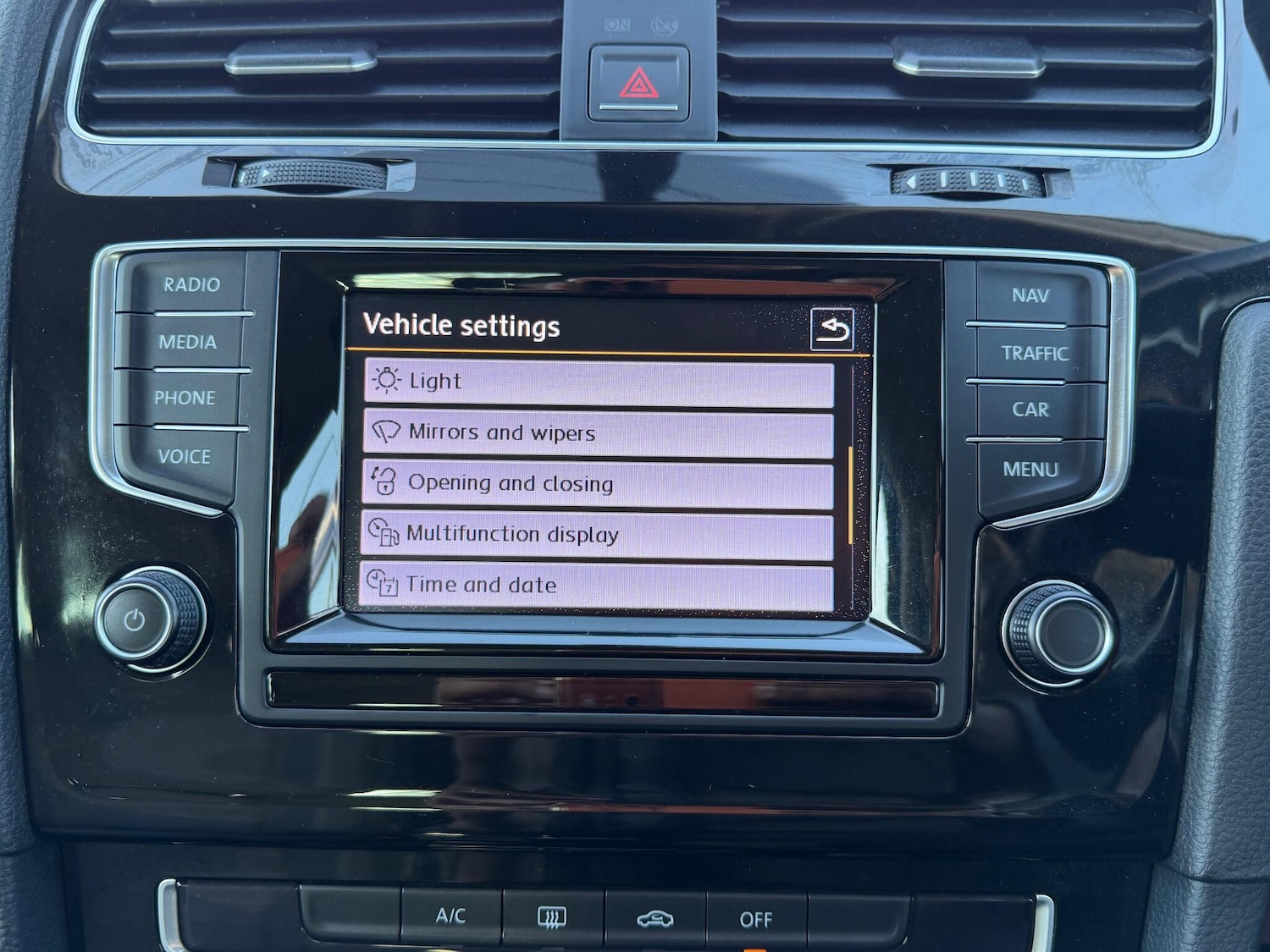 Used Volkswagen Golf 2013 for sale - 75949641: Photo 21