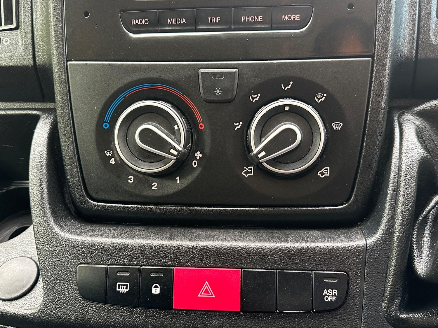 Used Citroen Relay 2018 for sale - 76326900: Photo 33