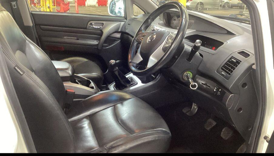 Used Ssangyong Turismo 2017 for sale - 76632758: Photo 3