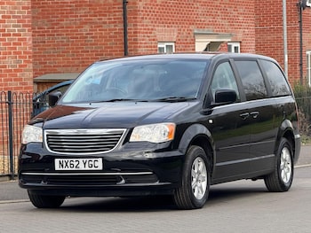 Used Chrysler Grand Voyager 2012 for sale - 73610842: Photo
