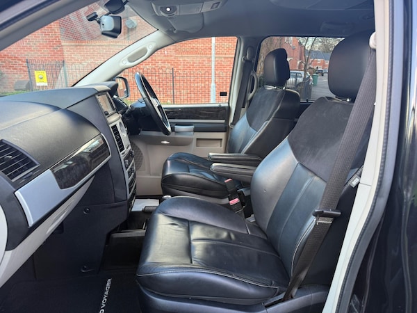 Used Chrysler Grand Voyager 2014 for sale - 73510835: Photo 14