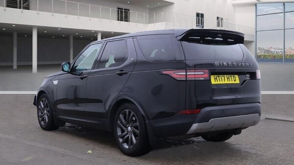 Used Land Rover Discovery 2017 for sale - 76336785: Photo 2