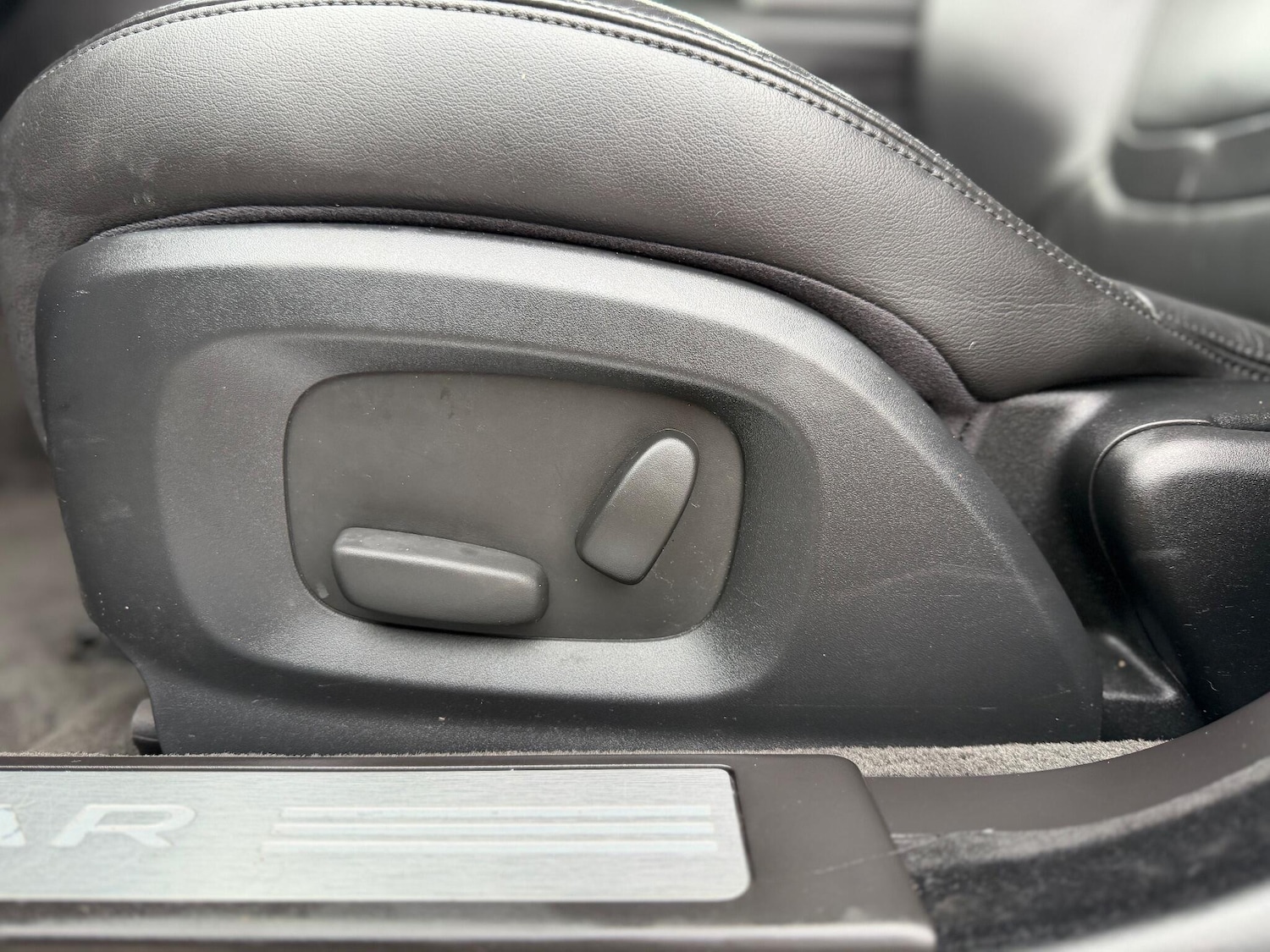 Used Jaguar XF 2014 for sale - 76201429: Photo 16