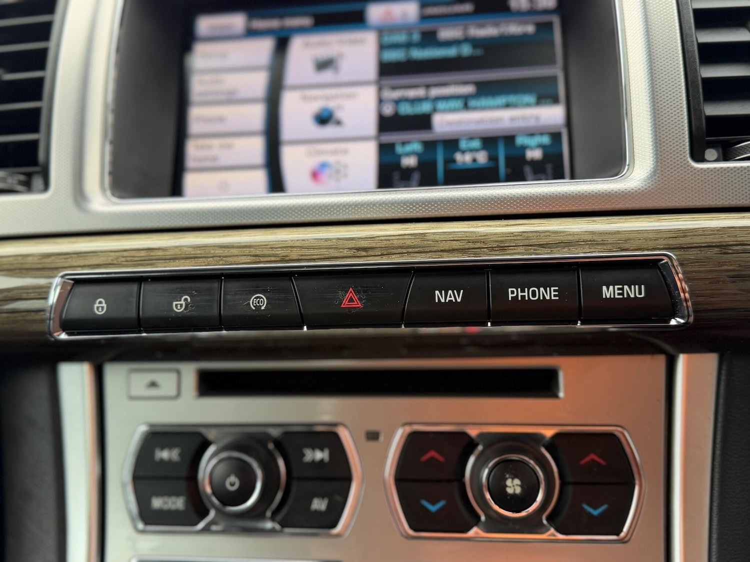 Used Jaguar XF 2014 for sale - 76201429: Photo 25