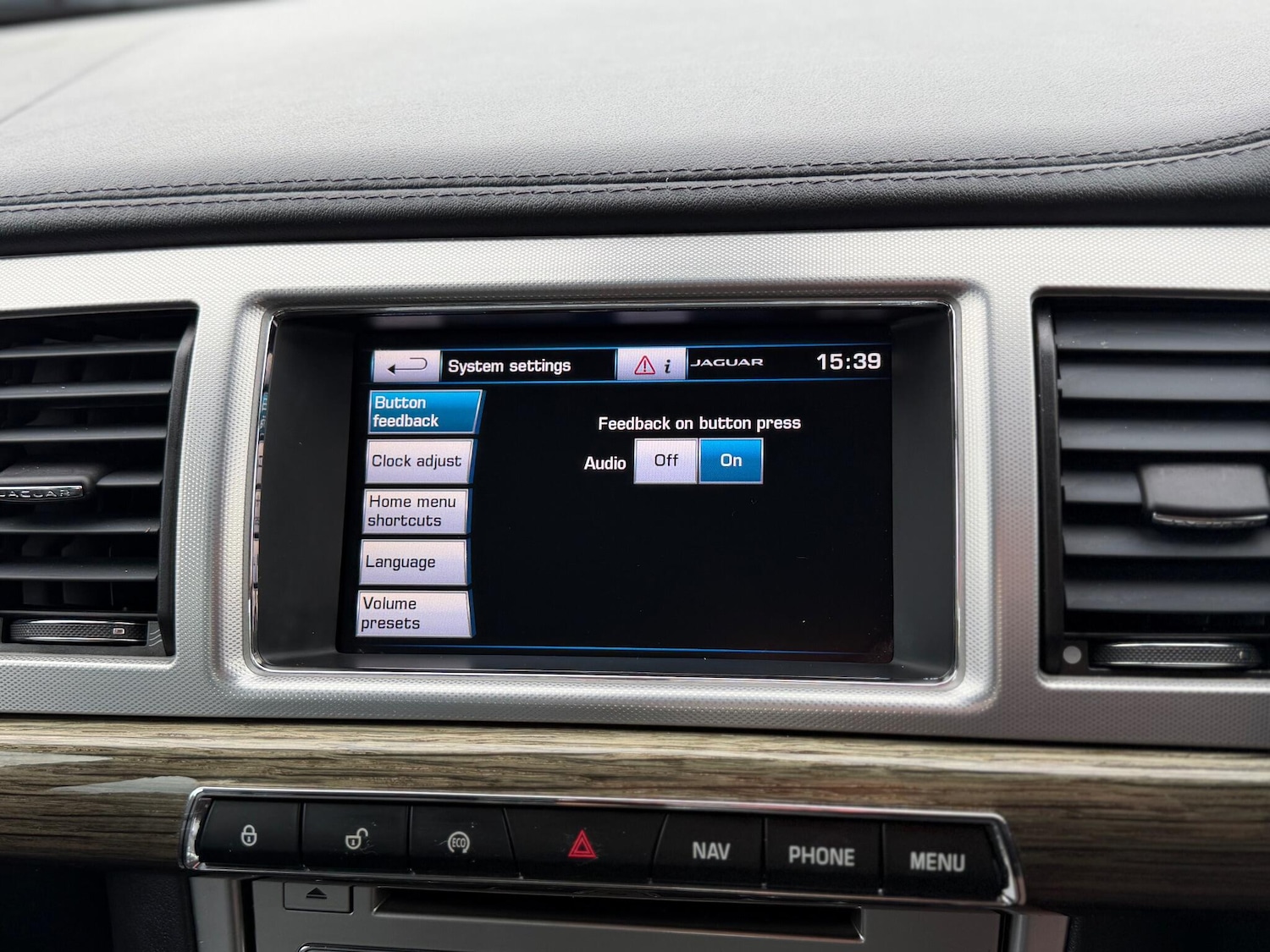 Used Jaguar XF 2014 for sale - 76201429: Photo 28