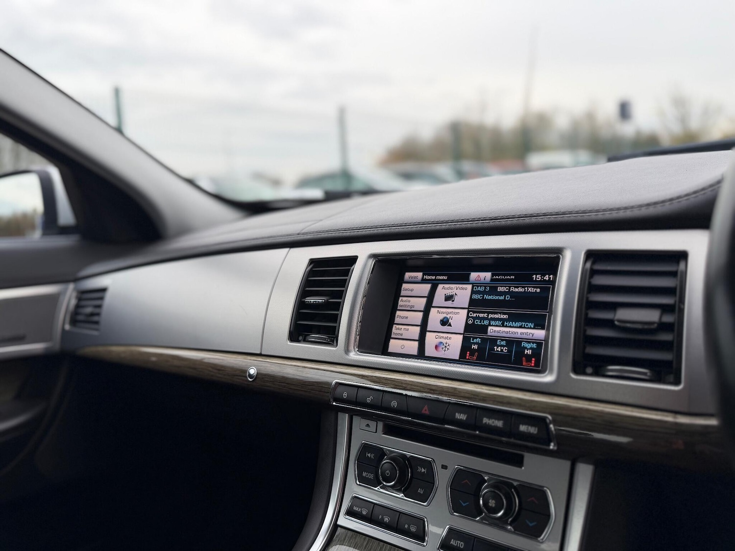 Used Jaguar XF 2014 for sale - 76201429: Photo 31