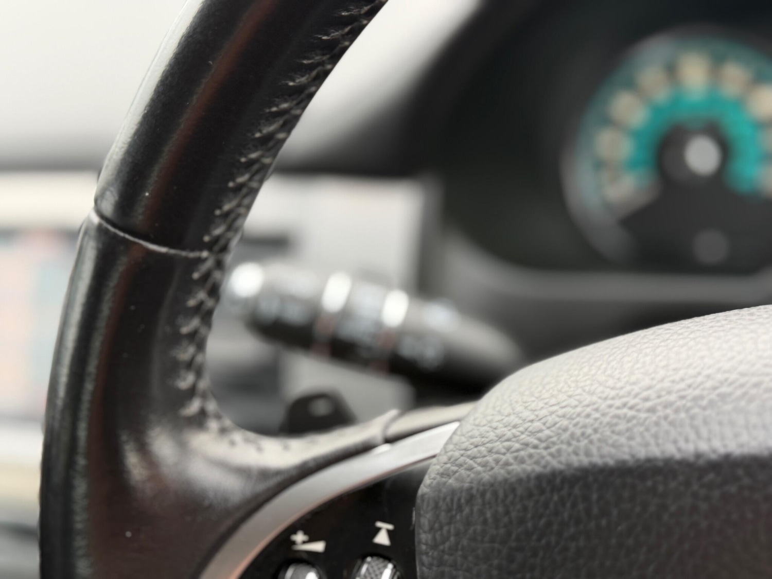 Used Jaguar XF 2014 for sale - 76201429: Photo 33