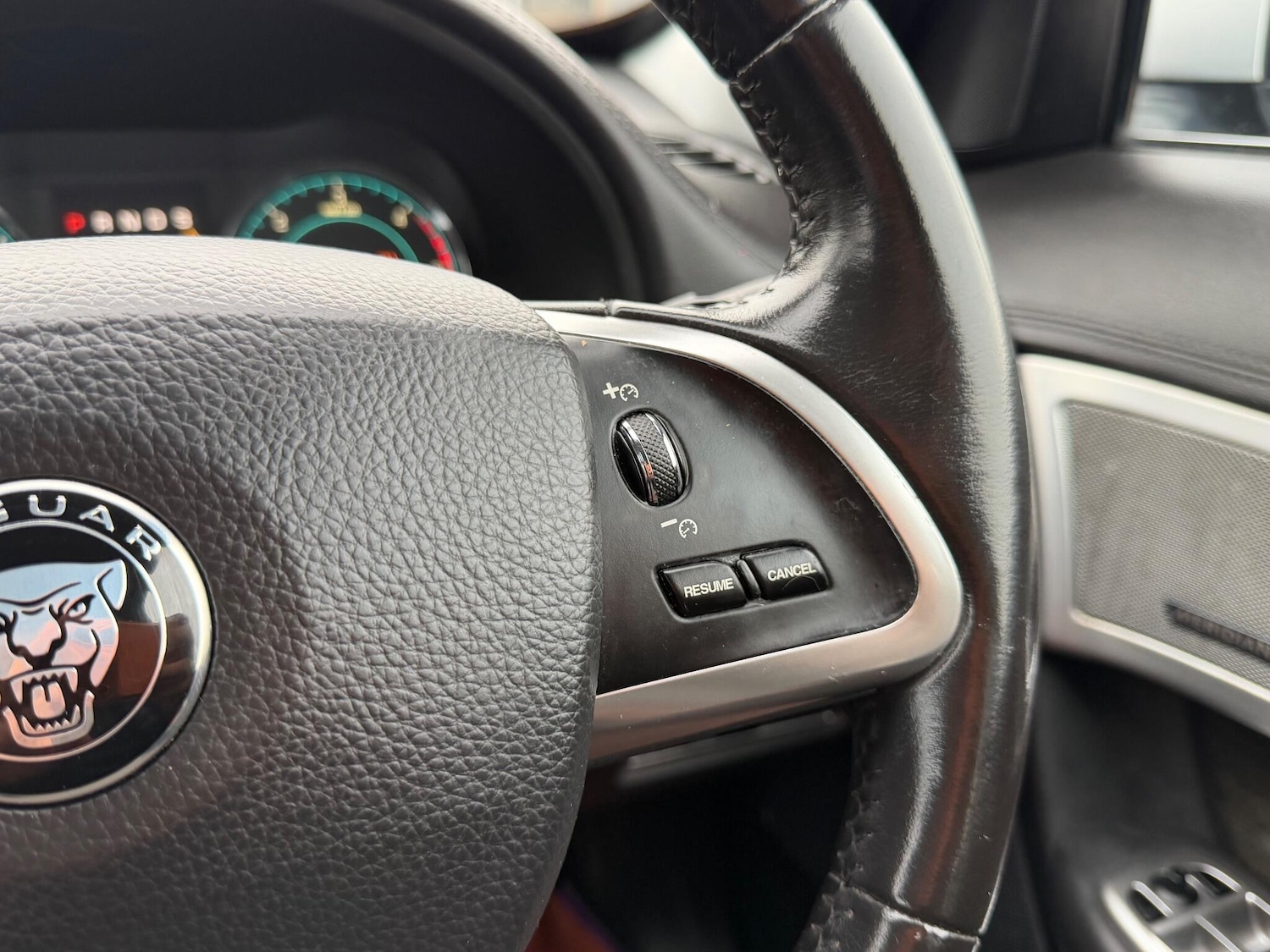 Used Jaguar XF 2014 for sale - 76201429: Photo 36