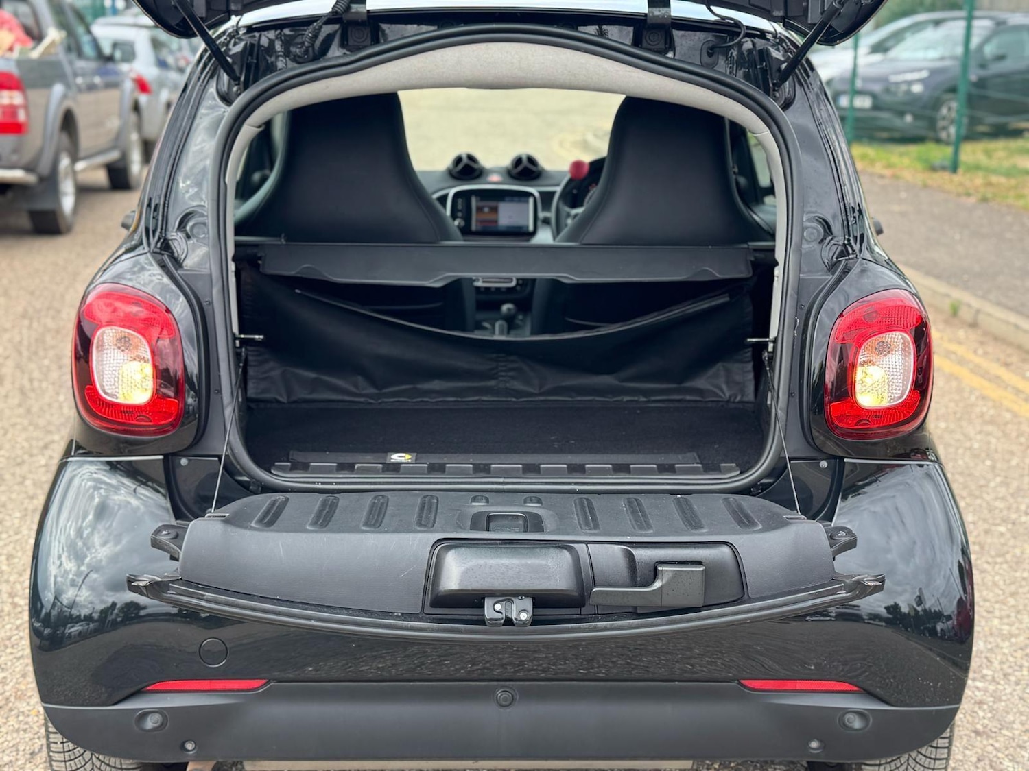 Used smart fortwo 2017 for sale - 75334590: Photo 19